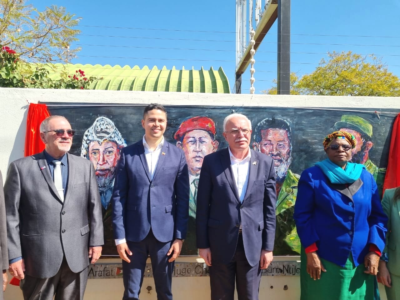 وزير الخارجية خلال مشاركته في افتتاح الجدارية بناميبيا